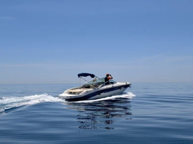 Alquiler de barcos Marbella barato de Sea Ray 200 Select