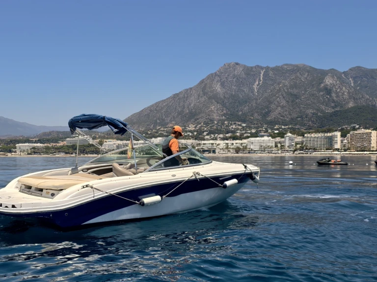 Louer Bateau à moteur avec ou sans skipper Sea Ray à Marbella