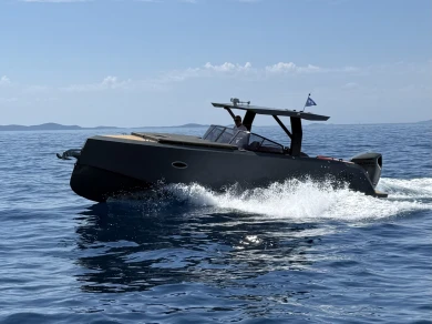 Phantom yachts Phantom 10.0 TT de alquiler a Split