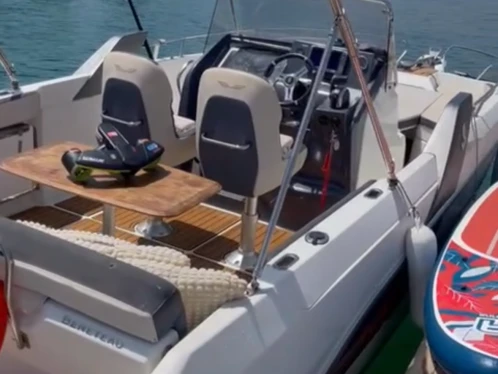 Location bateau Marseille pas cher Flyer 7.7 SPACEdeck