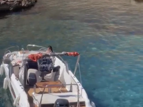 Location Bateau à moteur à Marseille - Bénéteau Flyer 7.7 SPACEdeck