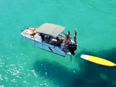 Location Bateau à moteur Bénéteau avec permis