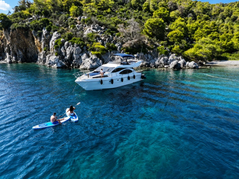Azimut Azimut 46 Fly a louer à Alimos Marina