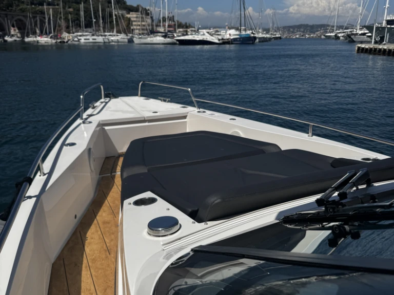 Location bateau Mandelieu-la-Napoule pas cher Axopar 37 Sun-Top