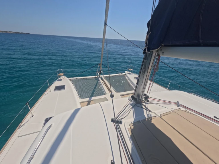 Location à Port Mahon - Lagoon Lagoon 450 sur SamBoat