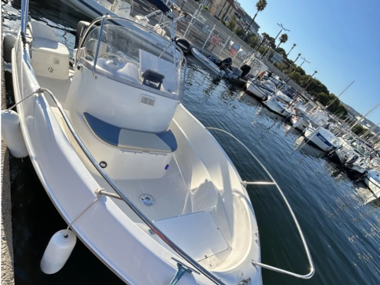 Location bateau Mercury Sunshine à La Ciotat sur Samboat