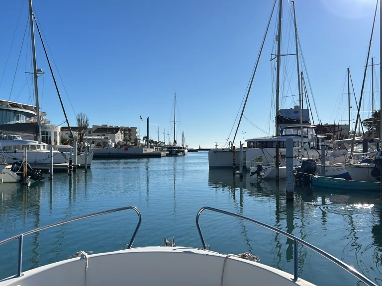 Location Bateau à moteur à Carnon-Plage - Jeanneau CAP CAMARAT 6,5 CC Style