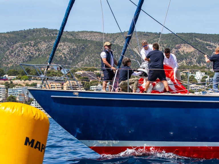 Location à Port d'Alicante - Bill Dixon / Walsteds One-off sur SamBoat
