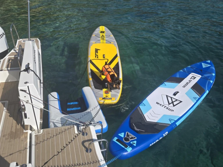Location bateau Jeanneau Cap Camarat 9.0 WA à Empuriabrava sur Samboat