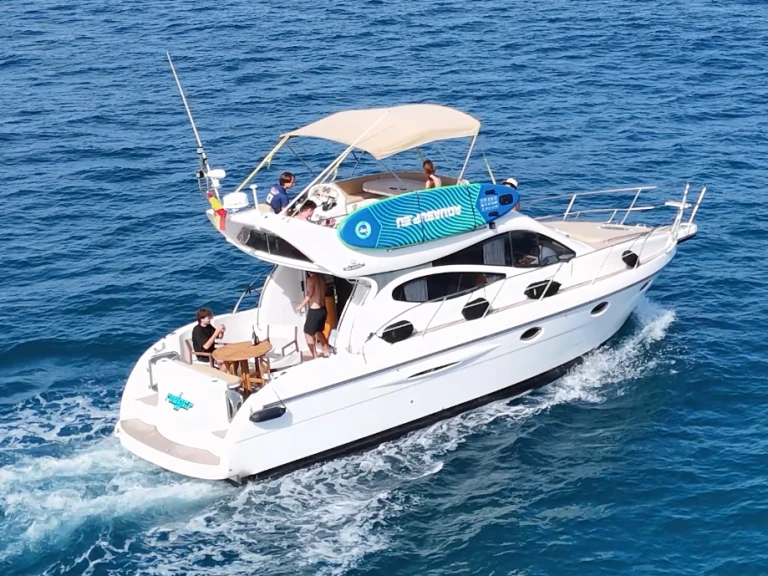Bateau à moteur à louer à Fuengirola au meilleur prix