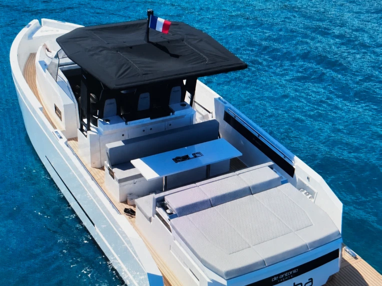 Location bateau De Antonio D32 à Bandol sur Samboat