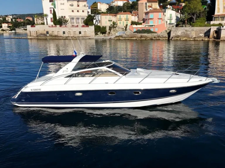 Location bateau Beaulieu-sur-Mer pas cher Princess V42