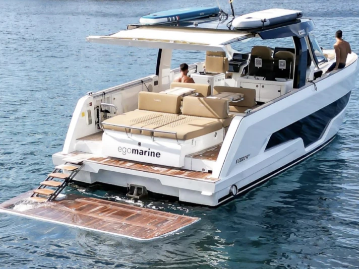 Louer Bateau à moteur avec ou sans skipper Fjord à Ibiza (Ville)