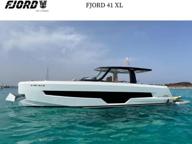 Hire Motorboat Fjord with a boat licence
