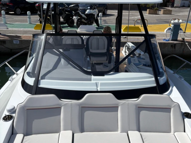 Jeanneau Cap Camarat 9.0 WA a louer à Golfe-Juan