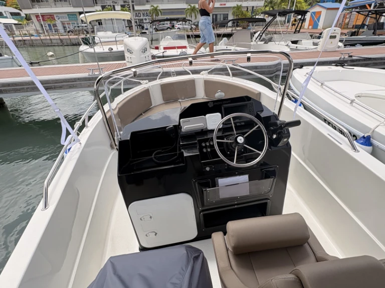 Location Bateau à moteur à Pointe-à-Pitre - Pacific Craft Pacific Craft 545 Open
