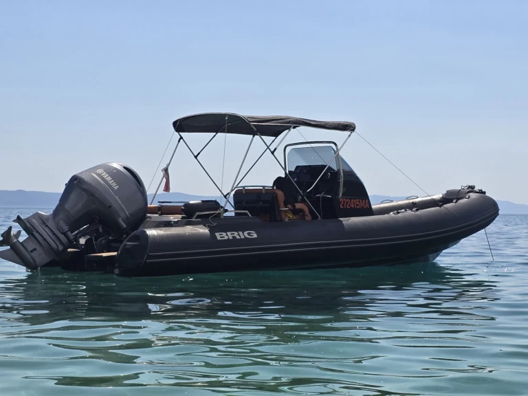 Semi-rigide à louer à Makarska au meilleur prix