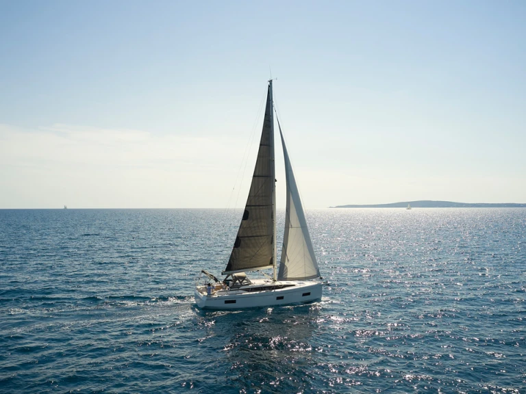 Location bateau Bavaria Bavaria C38 à Gouviá sur Samboat