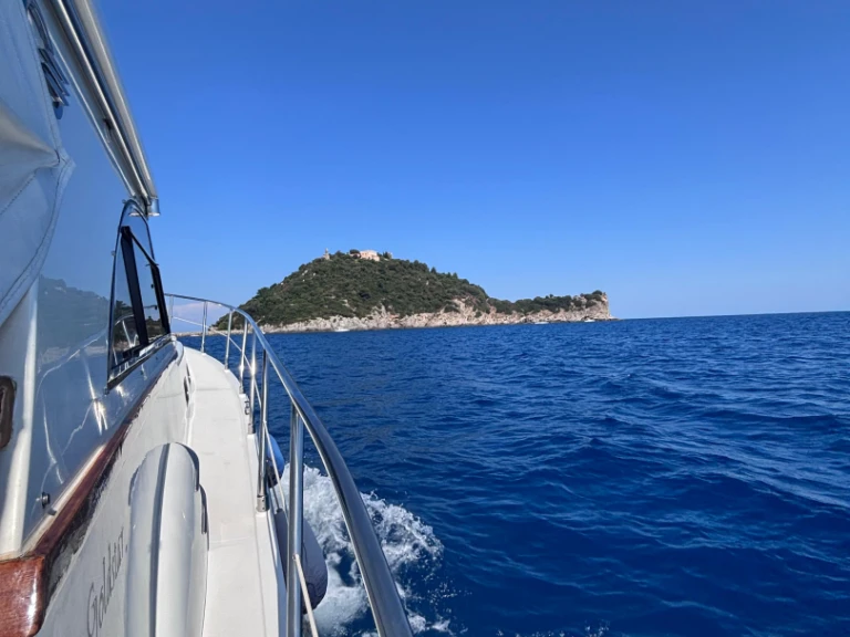 Location à Alassio - Cantieri Estensi Gold star 360 C sur SamBoat