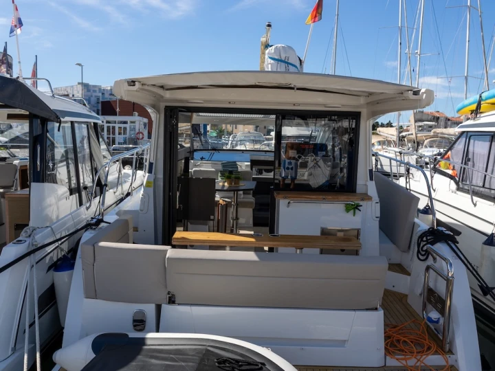 Location à Biograd na Moru - Sealine Sealine C335 sur SamBoat