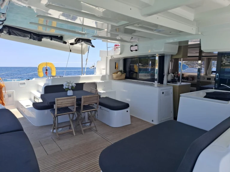 Location à Dénia - Lagoon Lagoon 46 sur SamBoat