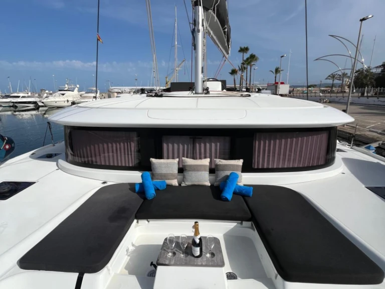 Location bateau Dénia pas cher Lagoon 46