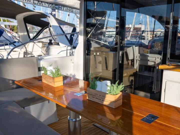 Location Yacht Sealine avec permis