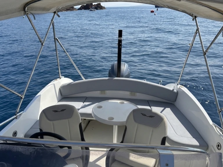 Location à Saint-Raphaël - Bénéteau Flyer 6.6 SUNdeck sur SamBoat
