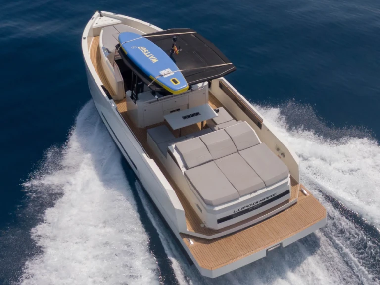 Location Bateau à moteur à Ibiza (Ville) - De Antonio DE ANTONIO YACHTS D36 