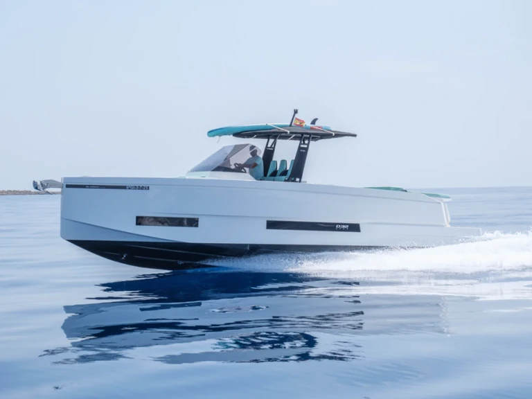 Bateau à moteur à louer à Ibiza (Ville) au meilleur prix