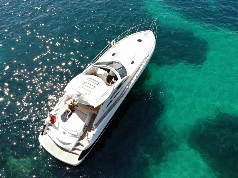 Louez un Sunseeker Portofino 53 à Capri