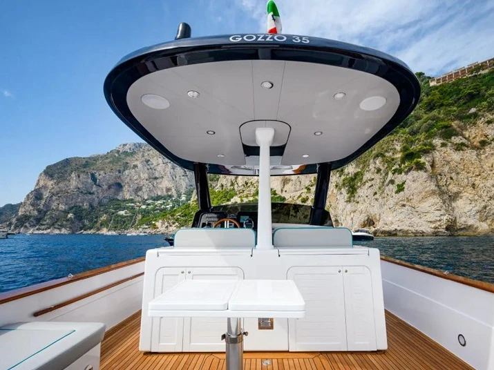 Location bateau Antibes pas cher Apreamare Gozzo 35