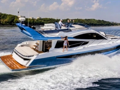 Alquiler de barcos Herceg Novi barato de Galeon 550 Fly
