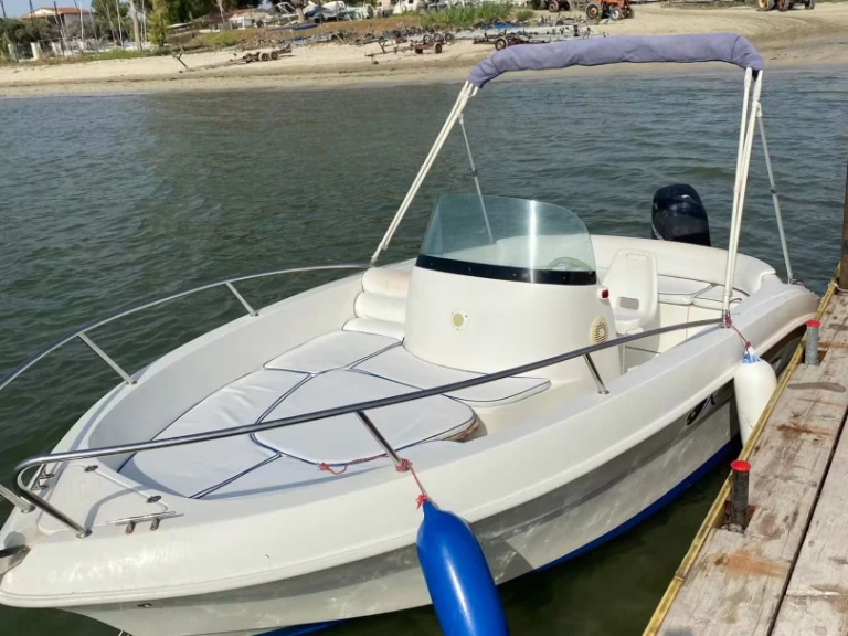 Louer Bateau à moteur avec ou sans skipper Kamarina à Siracusa