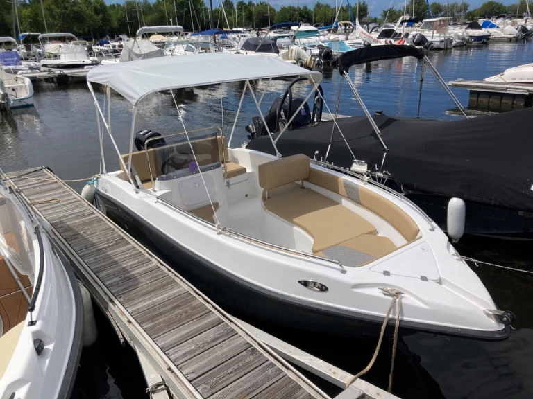 Bateau à moteur à louer à Sanguinet au meilleur prix