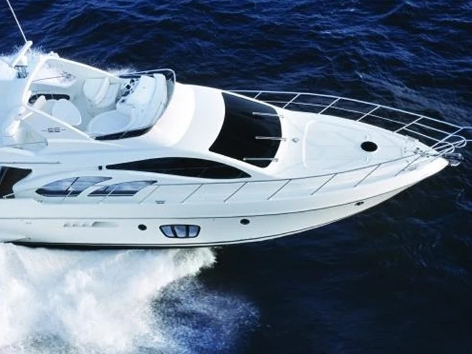 Louez un Azimut Azimut 55 Fly à Juan-les-Pins