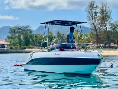 Motorboot mieten in Victoria zum besten Preis