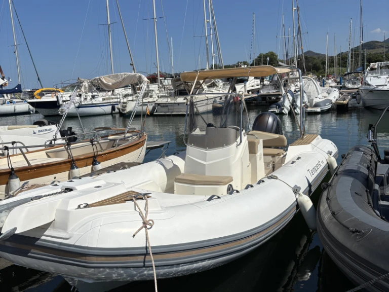 Location à Argelès-sur-Mer - Capelli Tempest 700 sur SamBoat