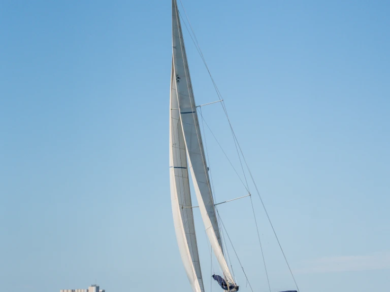 Jeanneau Sun Odyssey 42.1 a louer à Lisbonne