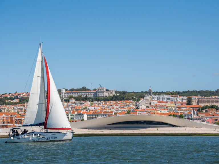 Location bateau Lisbonne pas cher Sun Odyssey 42.1