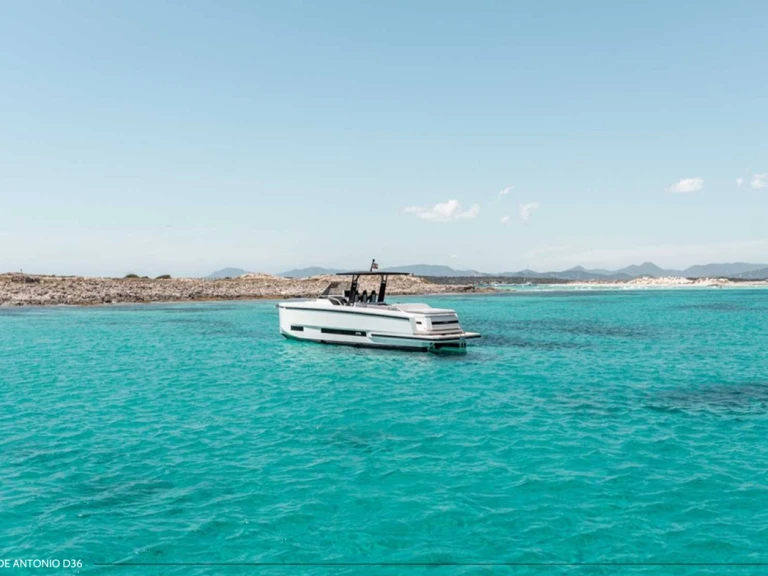 Location Bateau à moteur à Ibiza (Ville) - De Antonio d36
