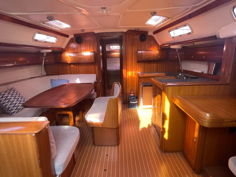 Location bateau Barcelone pas cher Bavaria 49