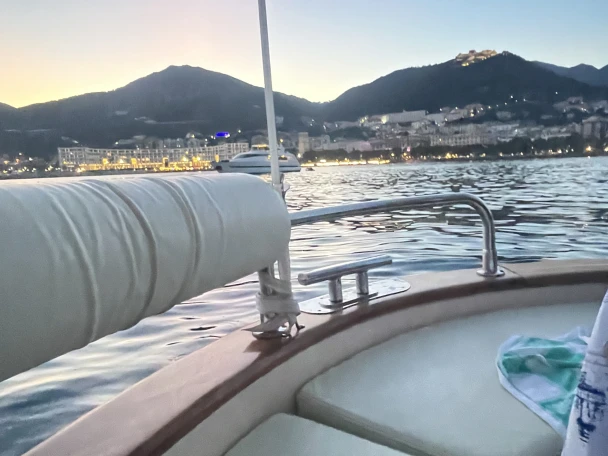 Fratelli Aprea Sorrento 7,50 open cruise a louer à Port de Salerne