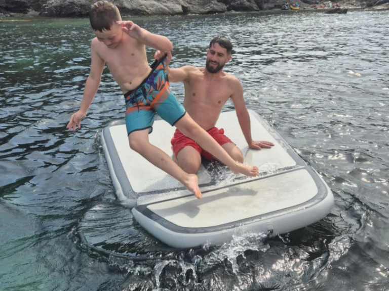 Location Bateau à moteur Fun Yak avec permis
