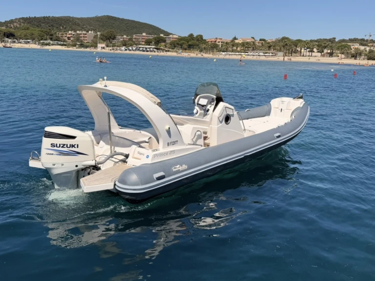 Location bateau Nuova Jolly Prince 25 Luxe à France sur Samboat