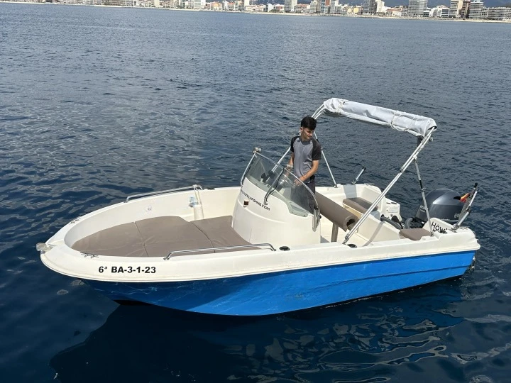 Location Bateau à moteur Jeanneau avec permis