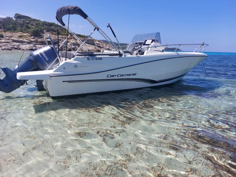 Location Bateau à moteur à Saint-Florent - Jeanneau Cap Camarat 7.5 Style