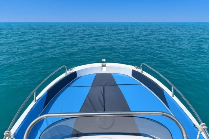 Bateau à moteur à louer à Palamós au meilleur prix