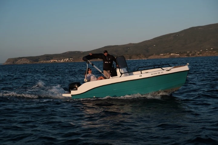 Location à Roses - BravaBoats BF 470 sur SamBoat