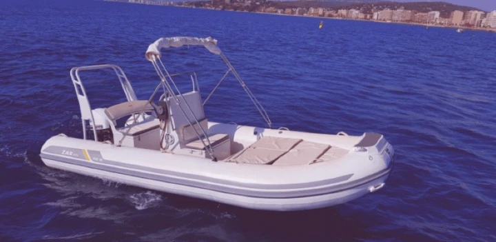 Zar Mini Rib 10 a louer à Palamós